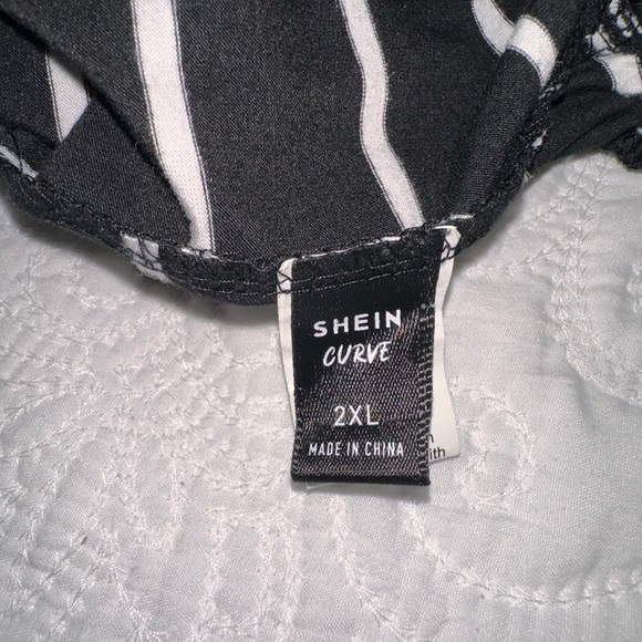 Halter Top Romper - Picture 3 of 4